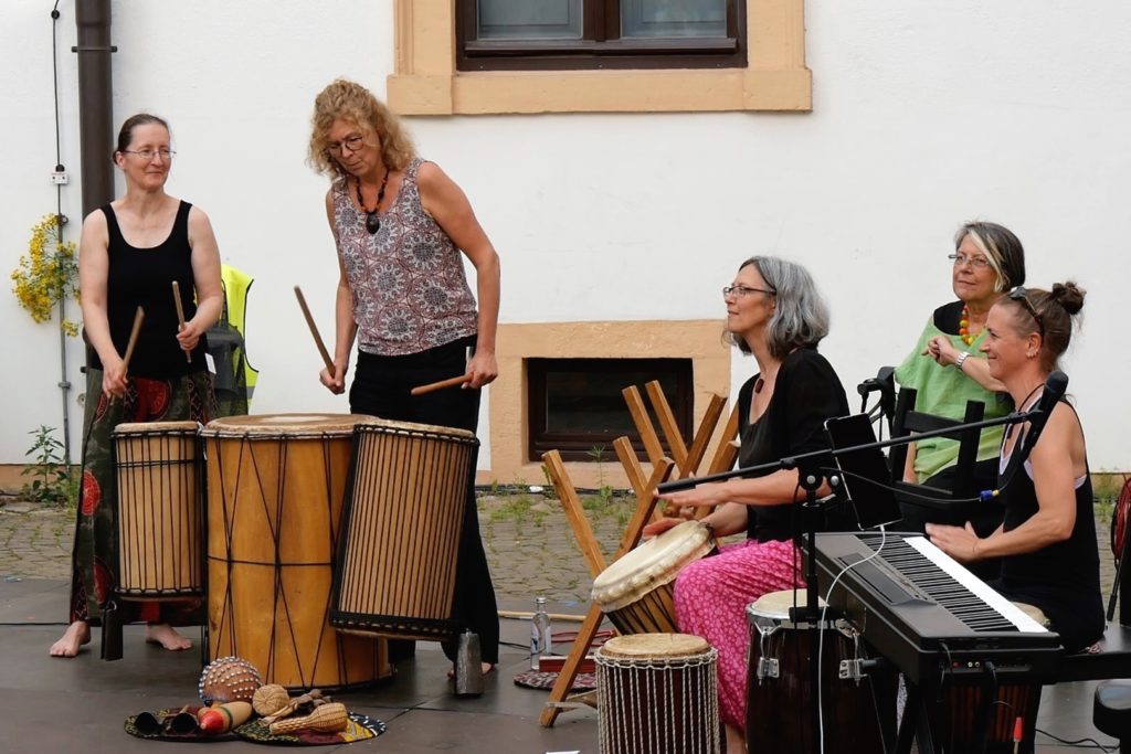 Konzerte der Initiative "Kultur trif(f)t" im Celler Kultursommer im Schlosshof